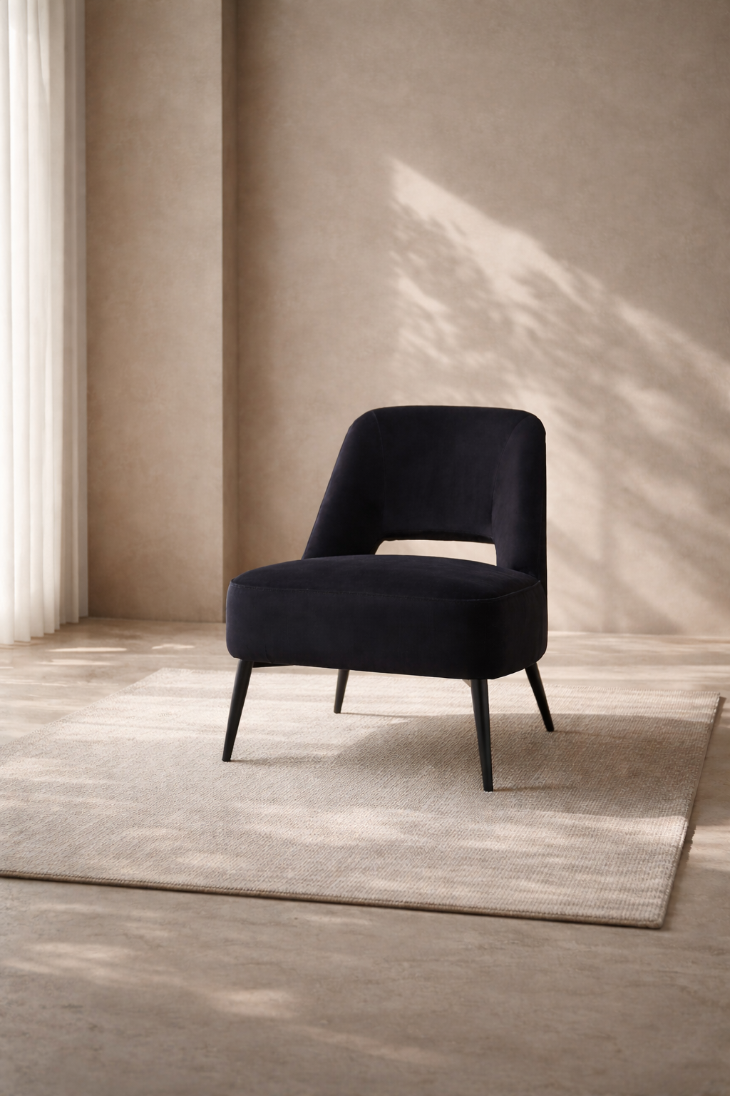 Avesa Lounge Chair - Black
