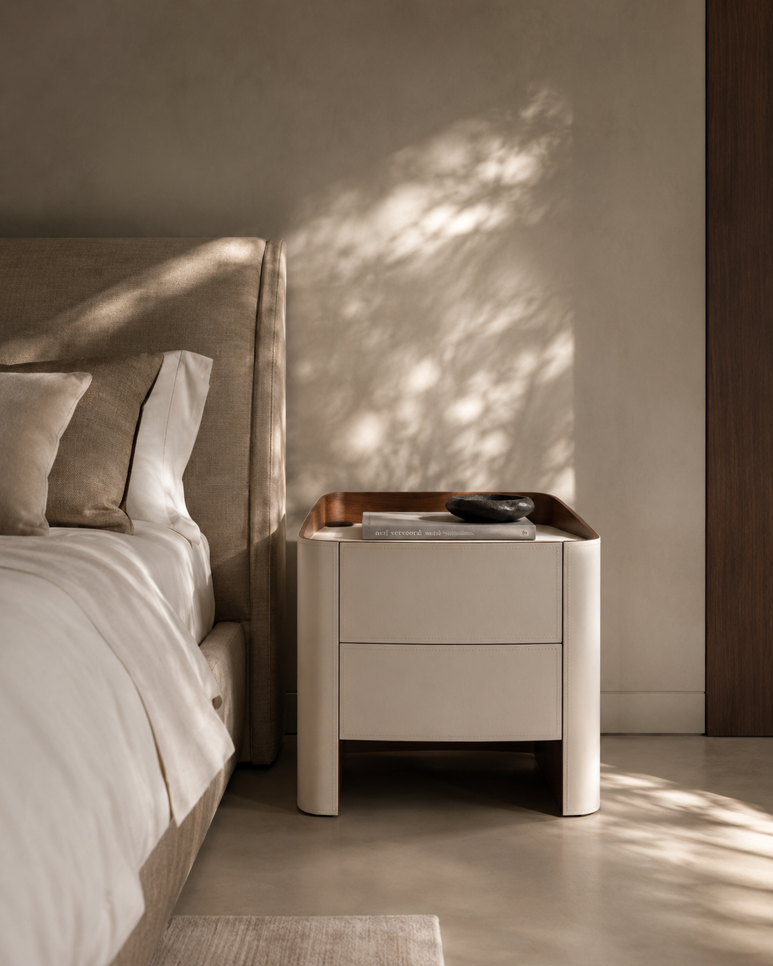 Ruffia Bedside Table